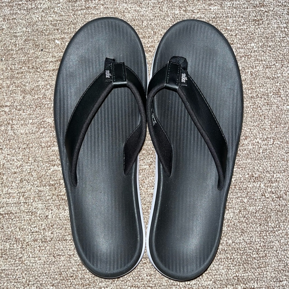 Nike Bella Kai Sandal - Women’s 7